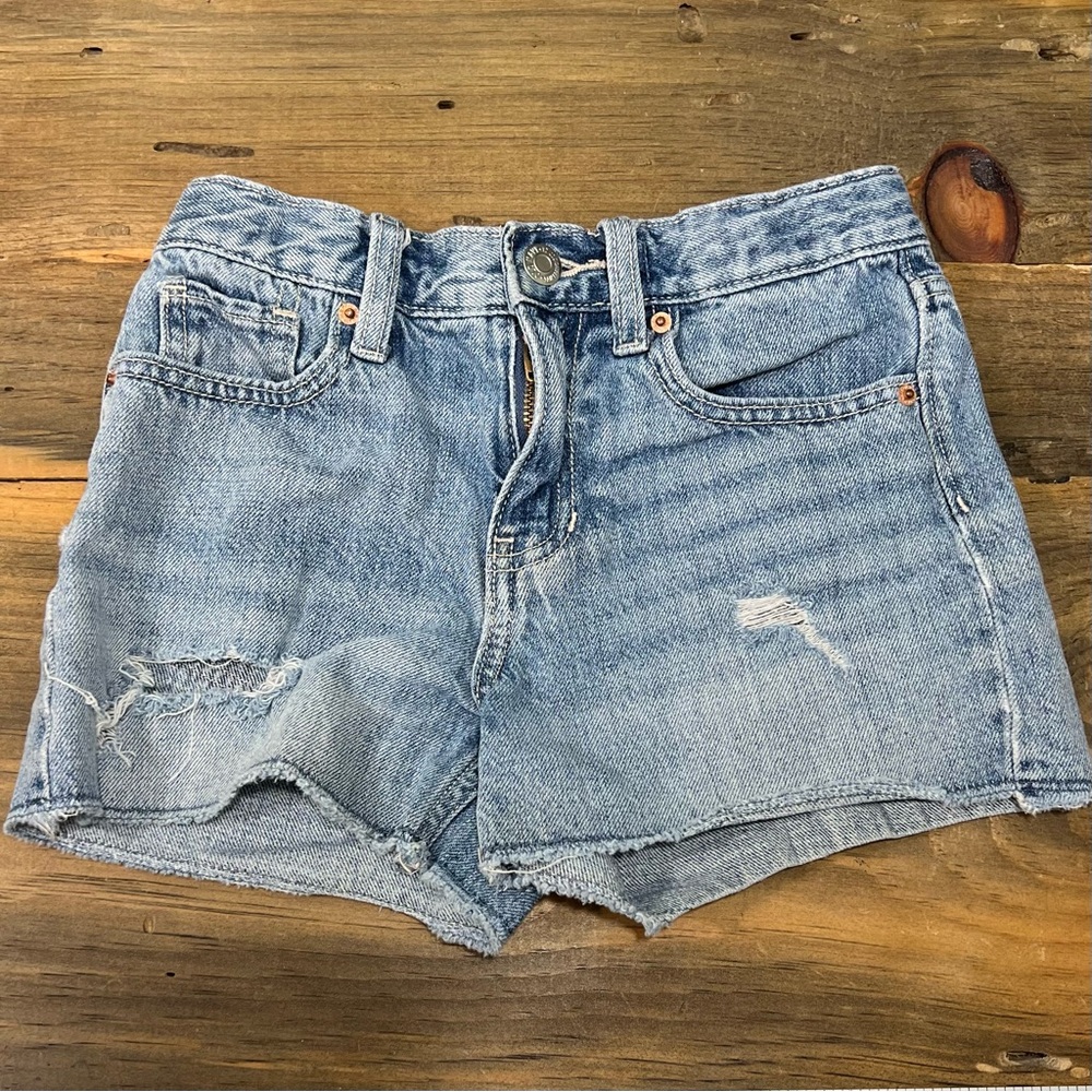 Old Navy Denim Shorts Distressed High Rise Frayed Hem Light Wash Size 8‎